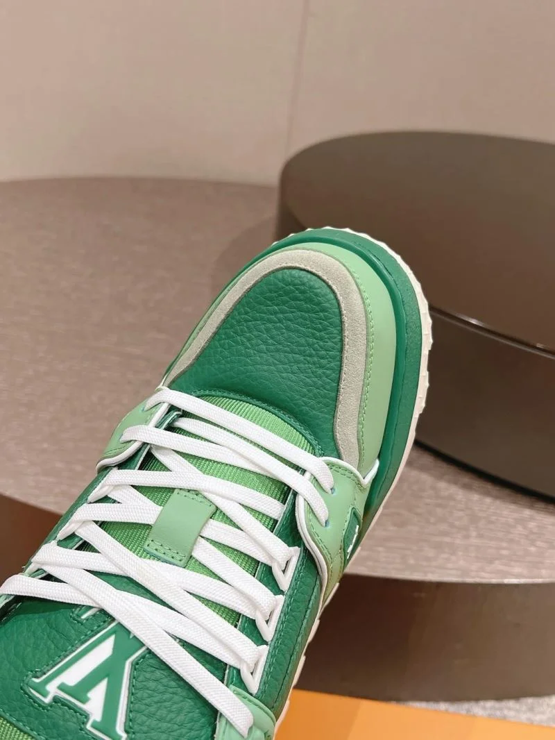 Louis Vuitton Trainer Sneaker Modern 32033