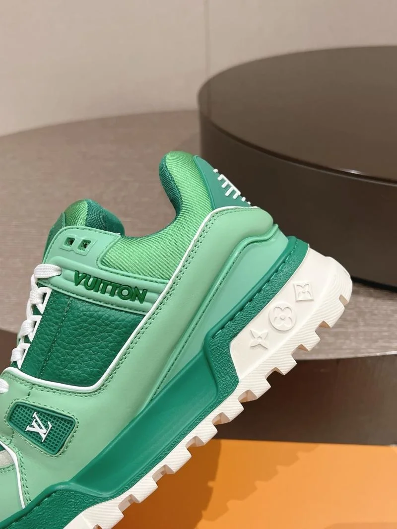 Louis Vuitton Trainer Sneaker Modern 32033