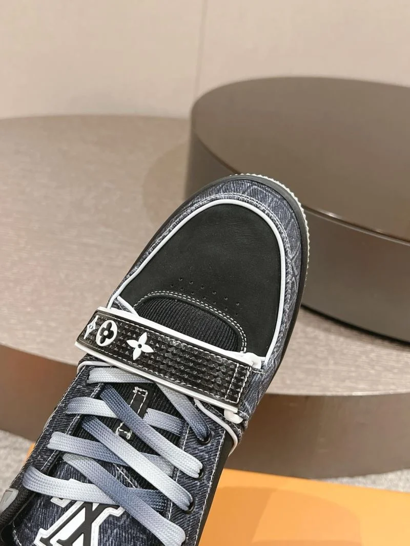 UrbanChic Louis Vuitton Trainer Sneaker 32028