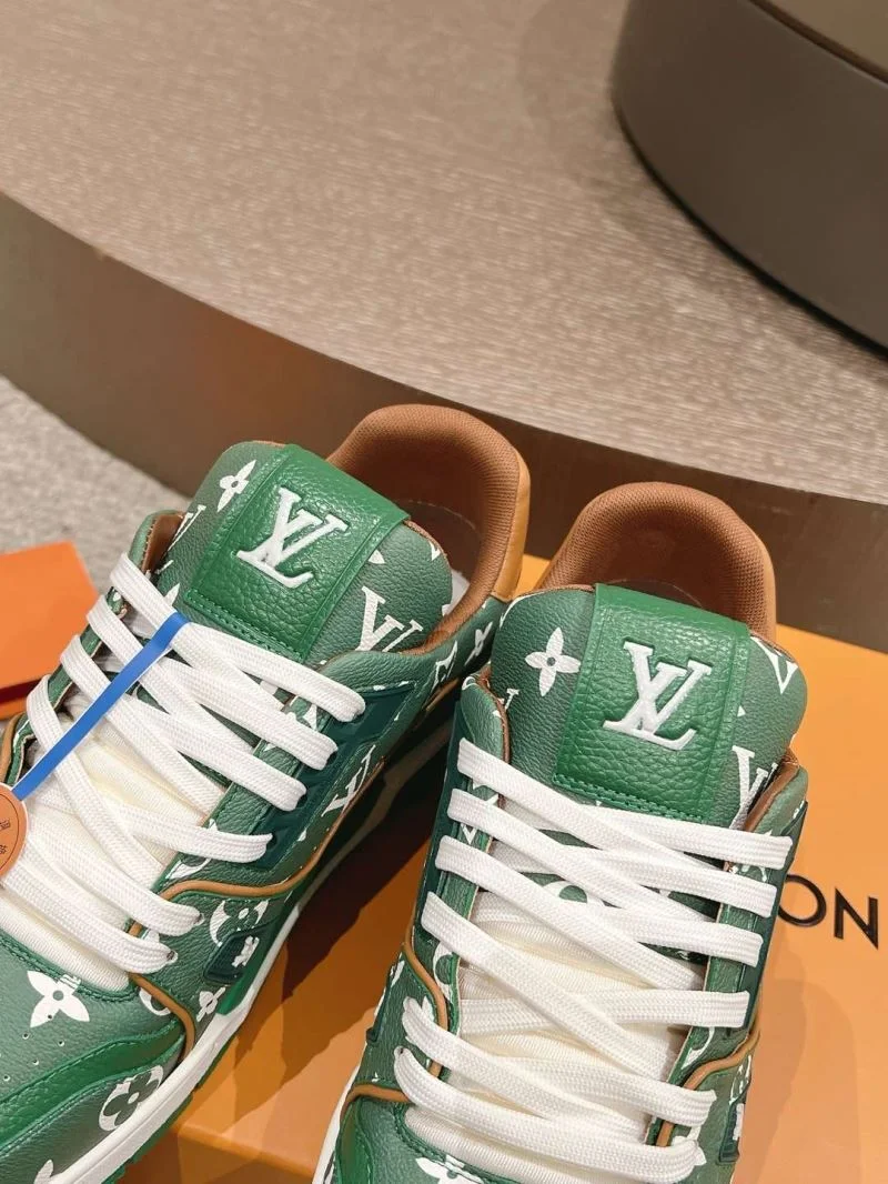 Upgraded Louis Vuitton Trainer Sneaker 32043