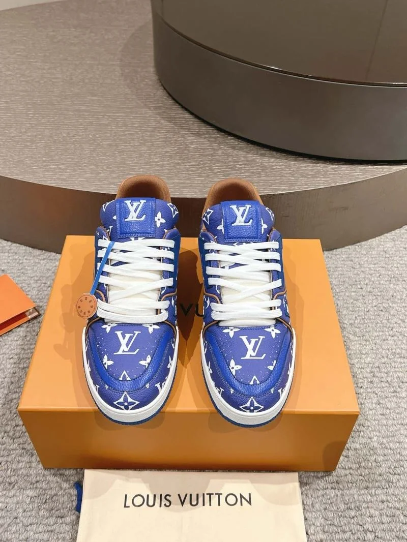 SmoothTexture Louis Vuitton Trainer Sneaker 32040