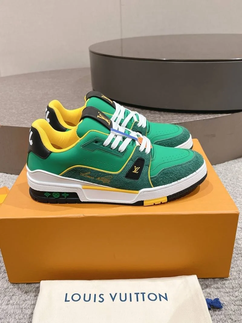 EyeCatching Louis Vuitton Trainer Sneaker 32035