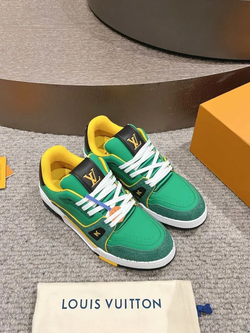 EyeCatching Louis Vuitton Trainer Sneaker 32035
