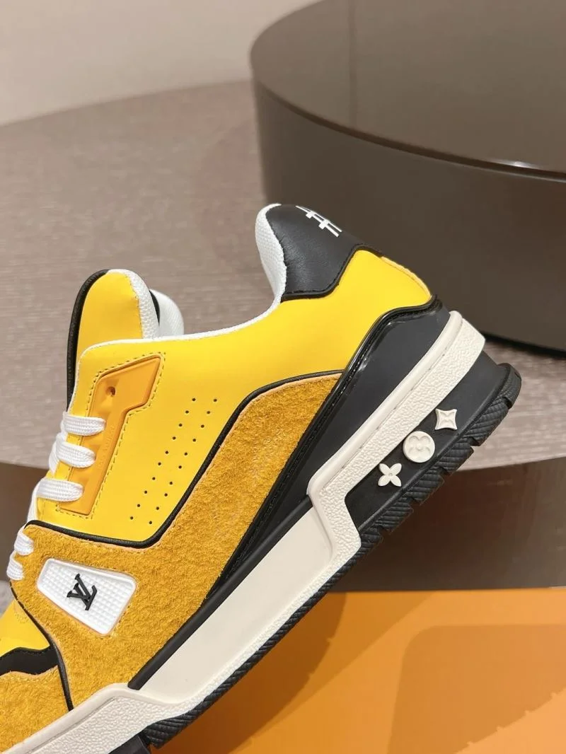 Louis Vuitton Trainer Sneaker TimelessDesign 32039