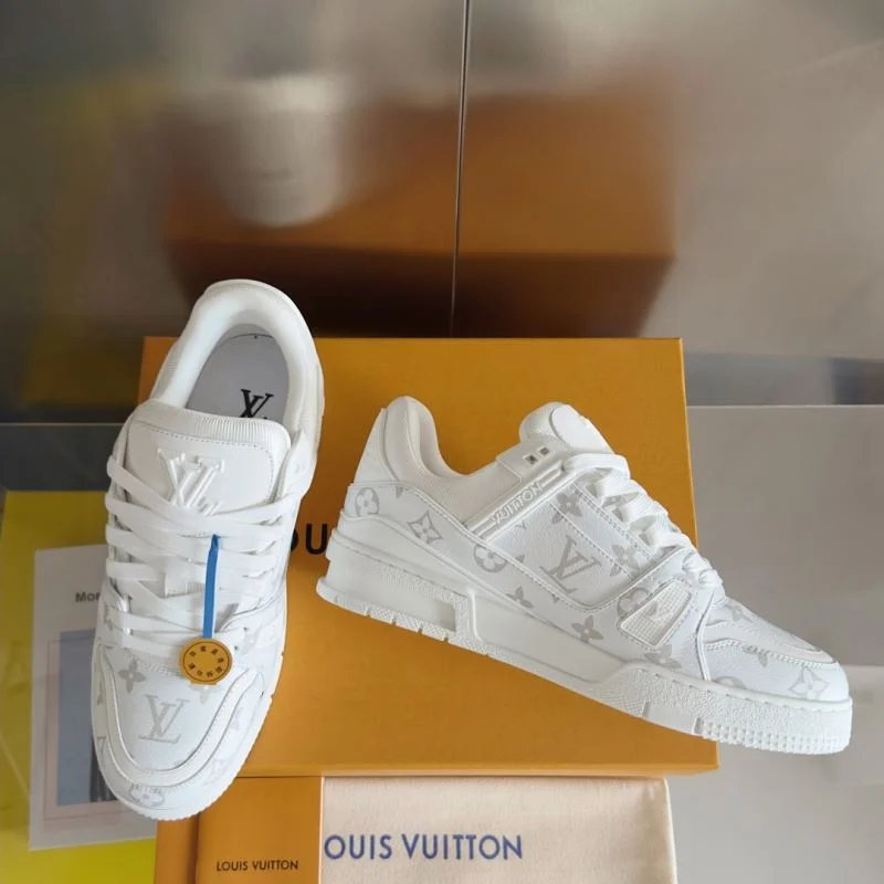 Louis Vuitton Trainer Sneaker Breathable 31730