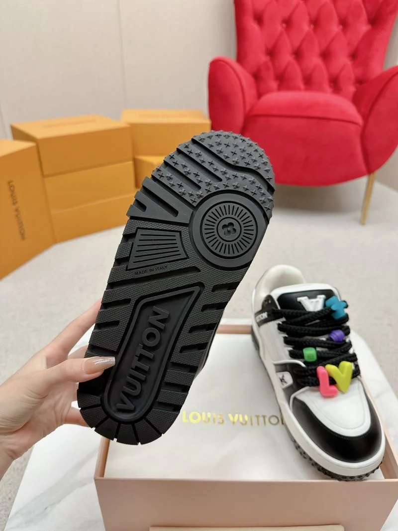 Louis Vuitton Trainer Sneaker MoistureWicking 31724