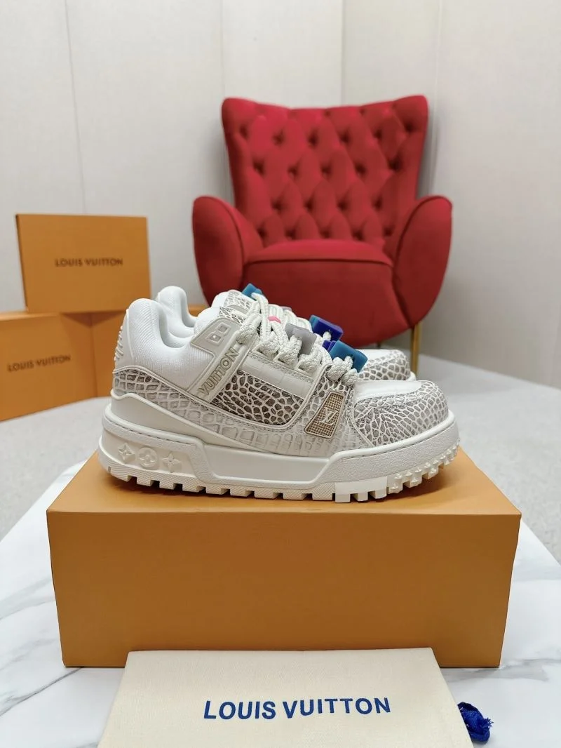 RelaxedFit Louis Vuitton Trainer Sneaker 31708