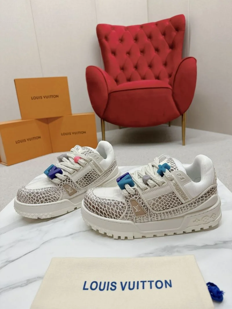 RelaxedFit Louis Vuitton Trainer Sneaker 31708