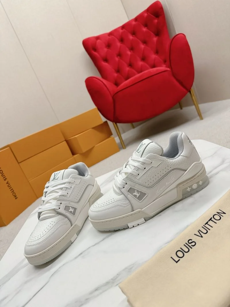 Louis Vuitton Trainer Sneaker HighQuality 31719