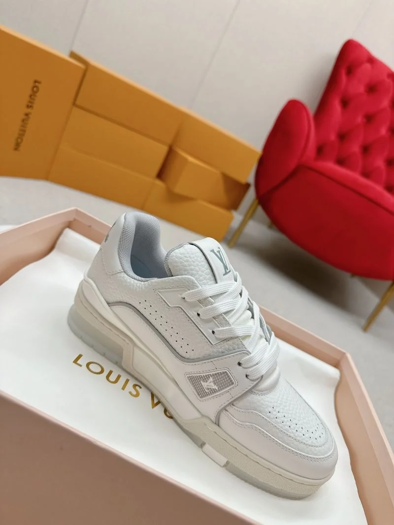 Louis Vuitton Trainer Sneaker HighQuality 31719