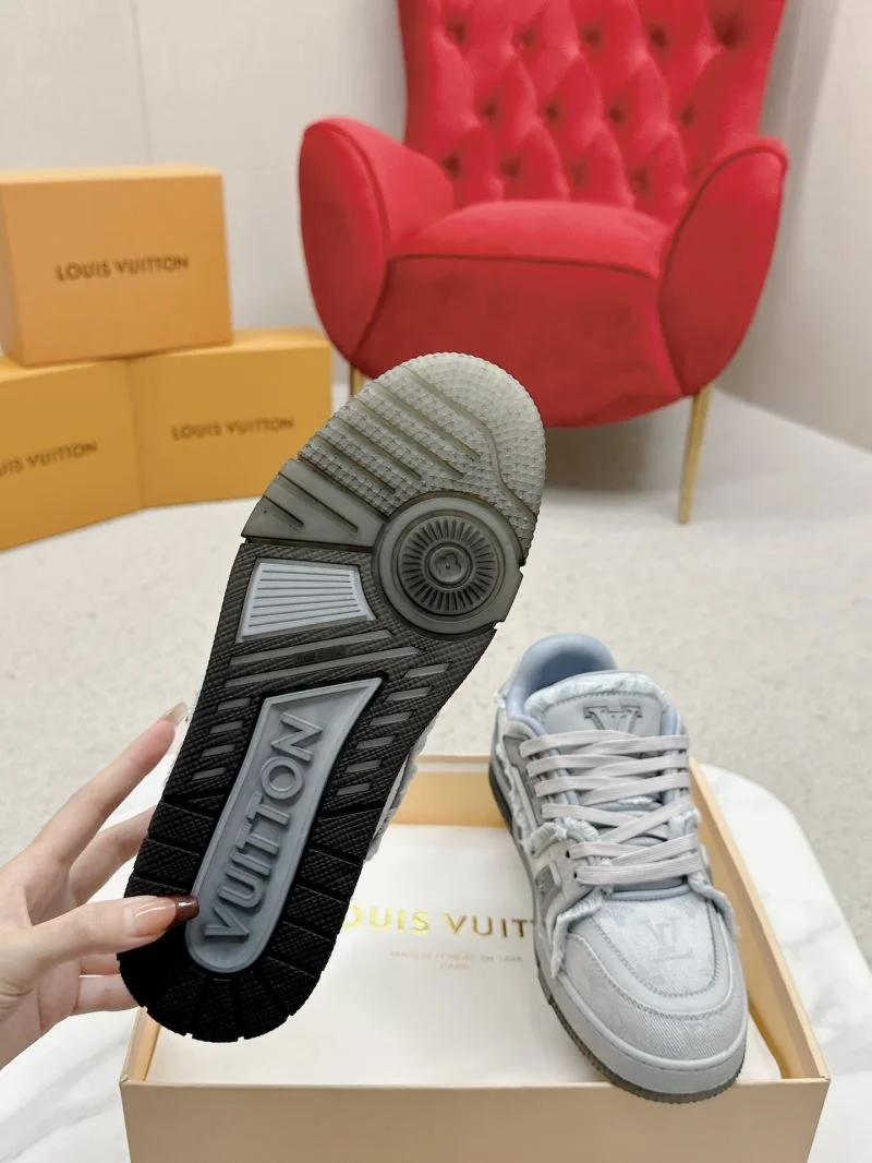 Contemporary Louis Vuitton Trainer Sneaker 31702