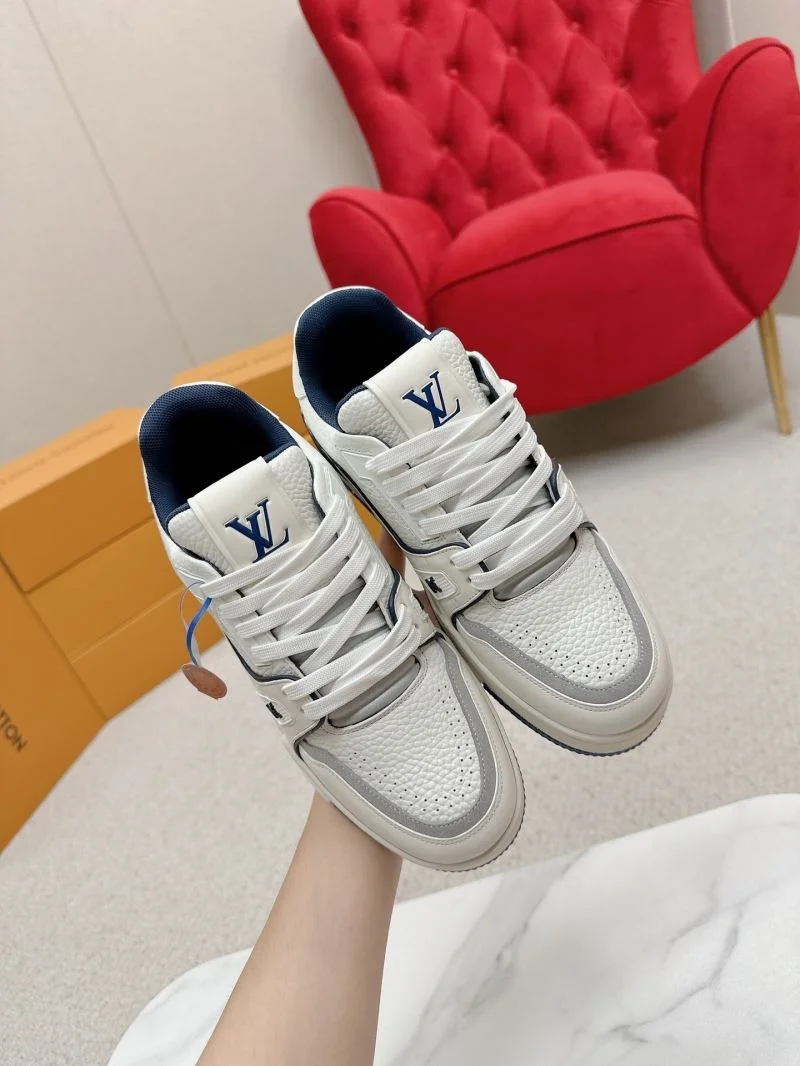 Louis Vuitton Trainer Sneaker Soft 31707