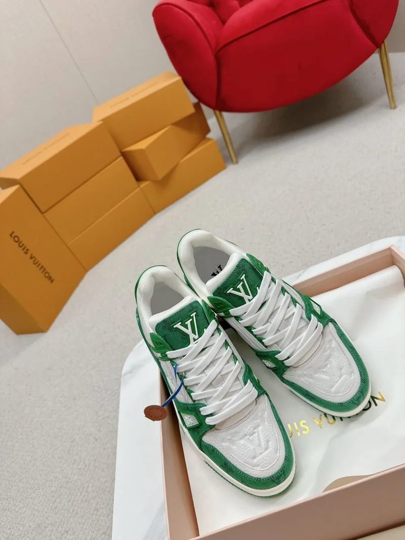 Louis Vuitton Trainer Sneaker WaterResistant 31715