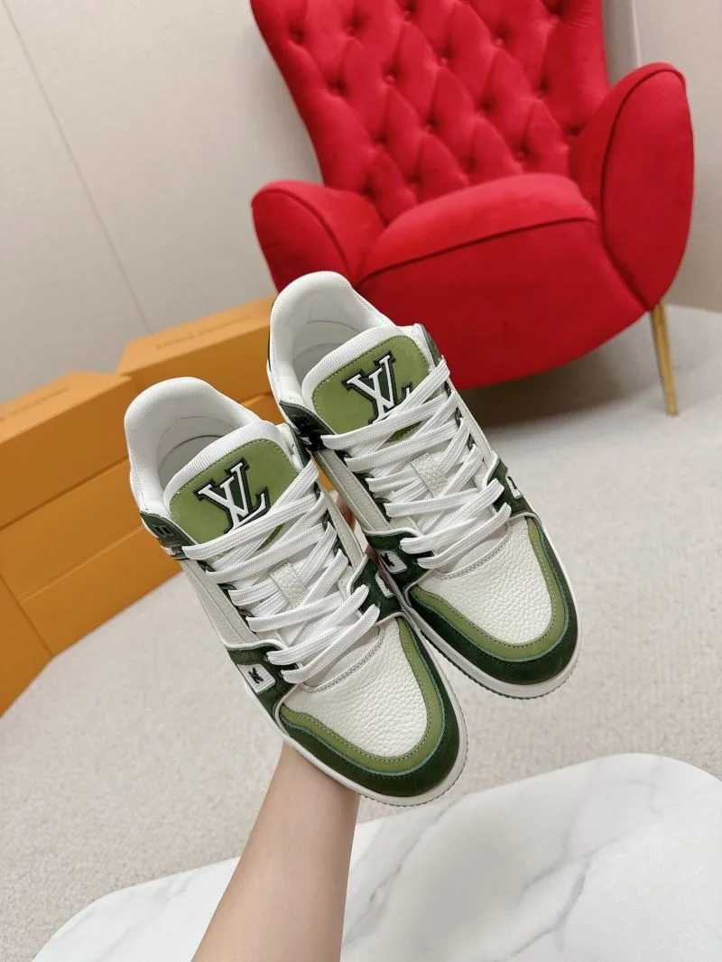 Louis Vuitton Trainer Sneaker Premium 31709