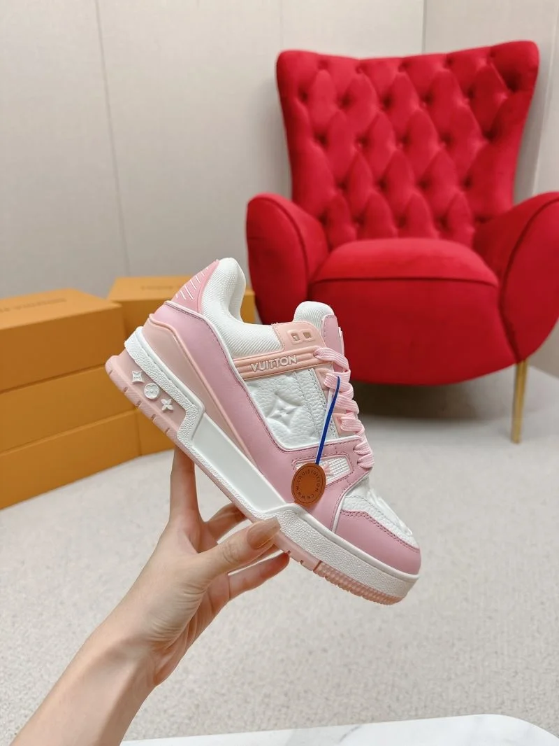 Louis Vuitton Trainer Sneaker Snug 31698
