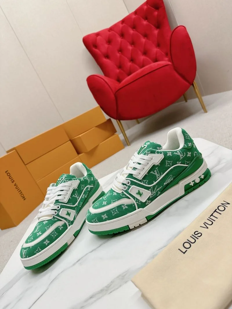 Louis Vuitton Trainer Sneaker Sleek 31710
