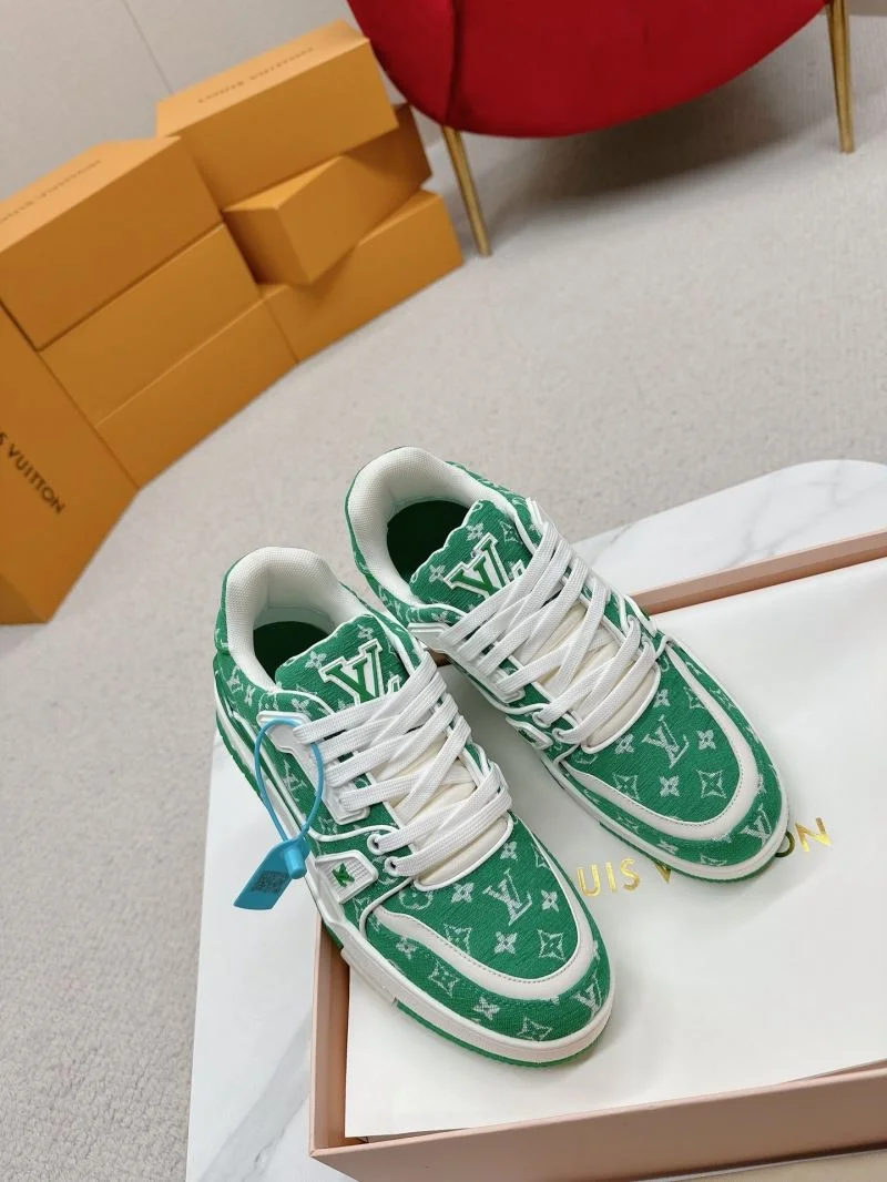 Louis Vuitton Trainer Sneaker Sleek 31710