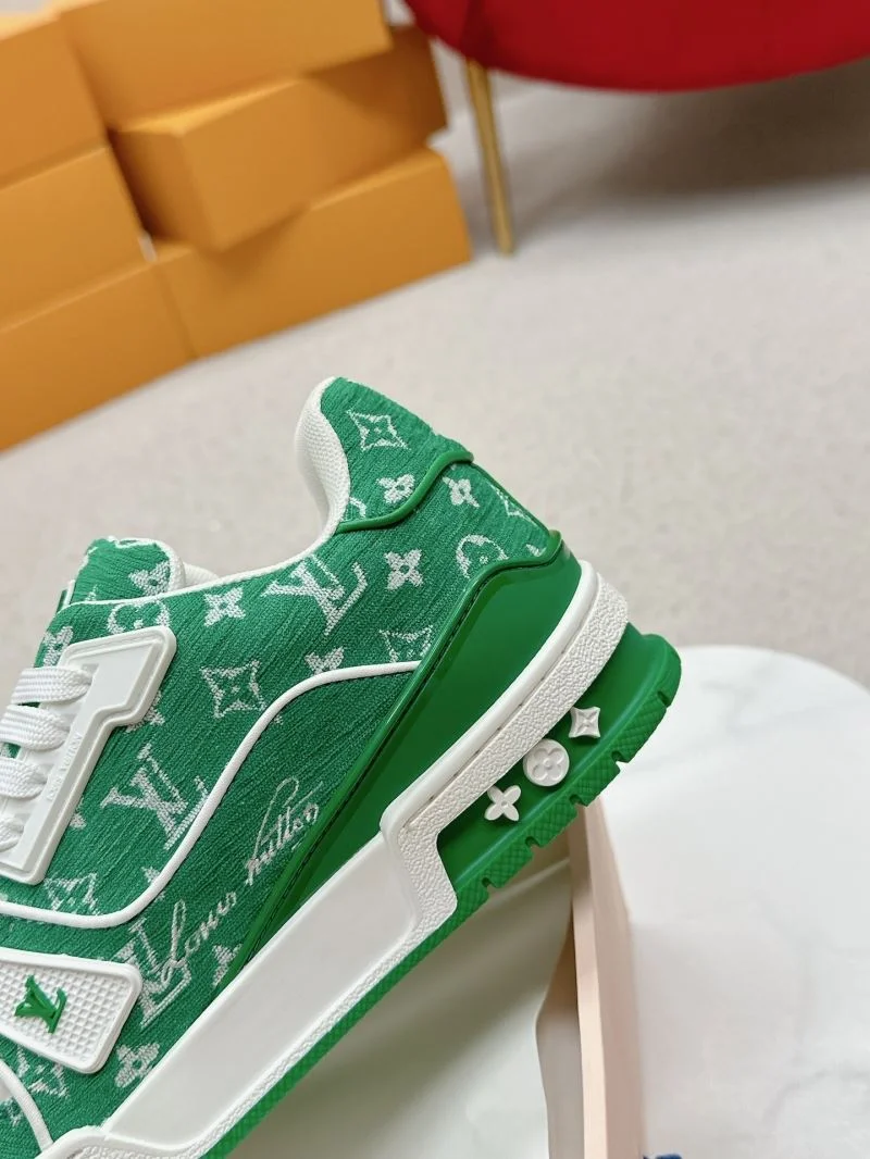 Louis Vuitton Trainer Sneaker Sleek 31710