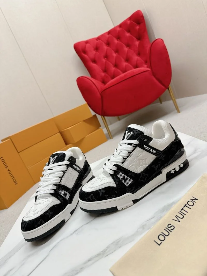 Louis Vuitton Trainer Sneaker Fashionable 31712