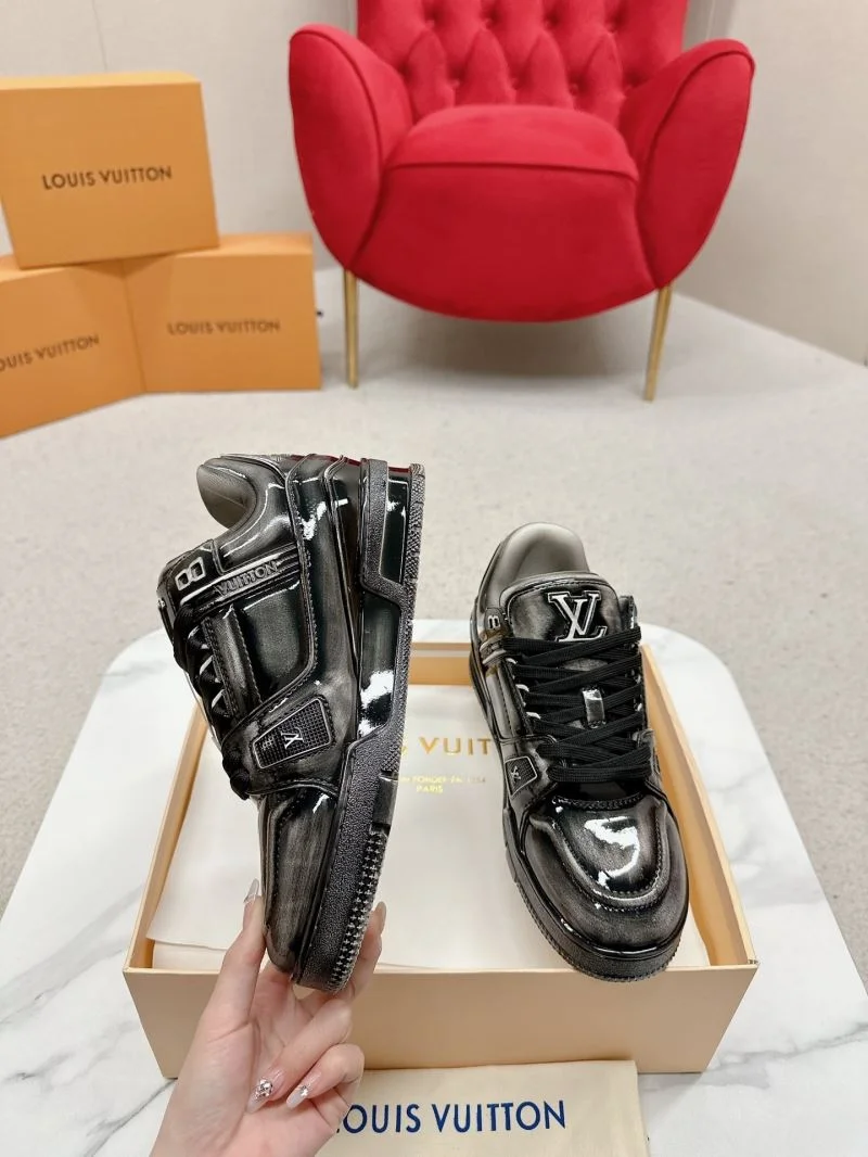 Louis Vuitton Trainer Sneaker DailyWear 31694