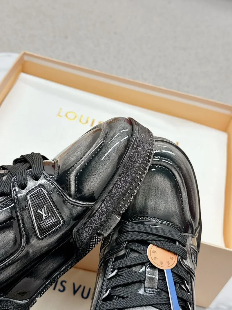 Louis Vuitton Trainer Sneaker DailyWear 31694