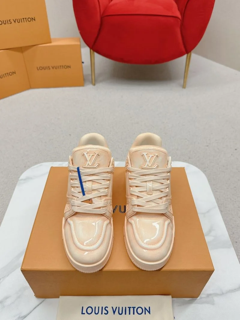 Louis Vuitton Trainer Sneaker Elegant 31689