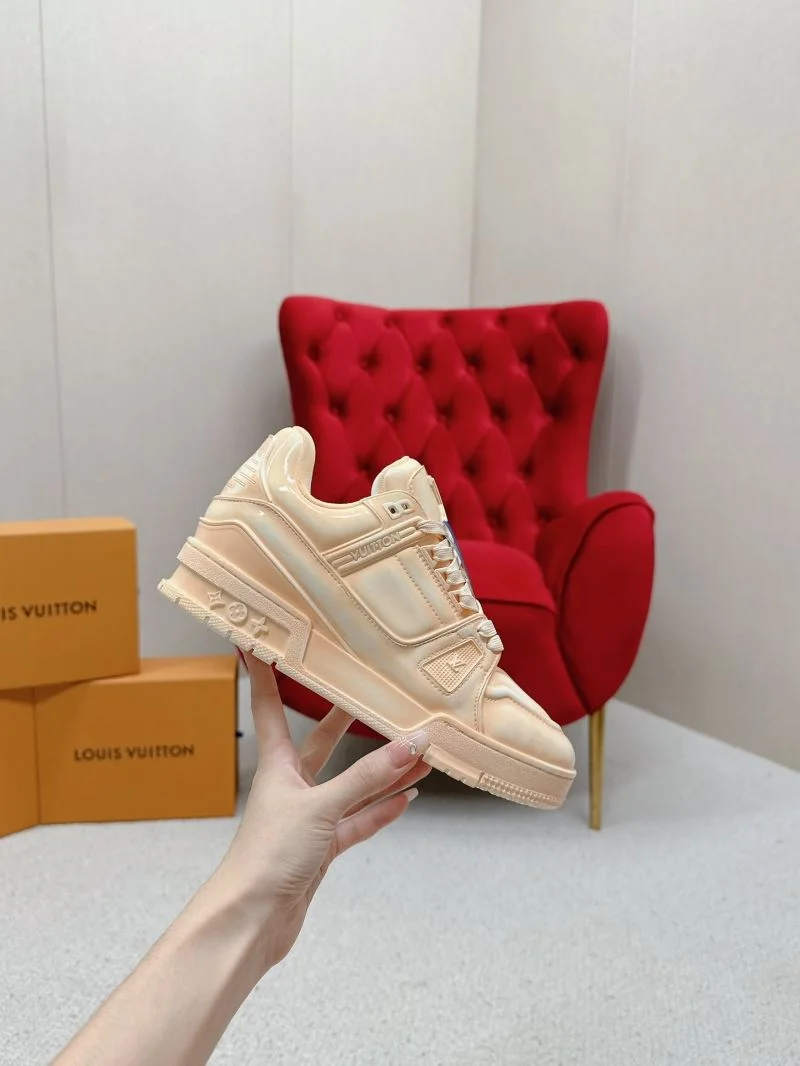 Louis Vuitton Trainer Sneaker Elegant 31689