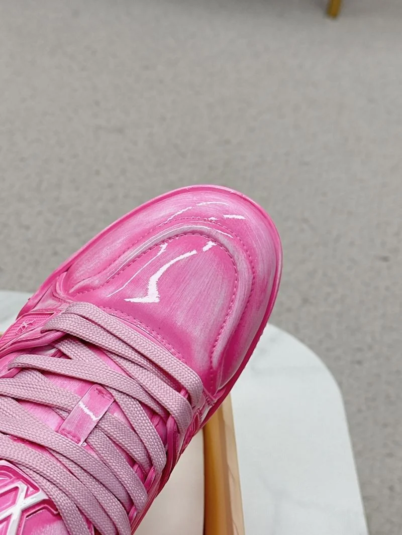 Compact Louis Vuitton Trainer Sneaker 31687