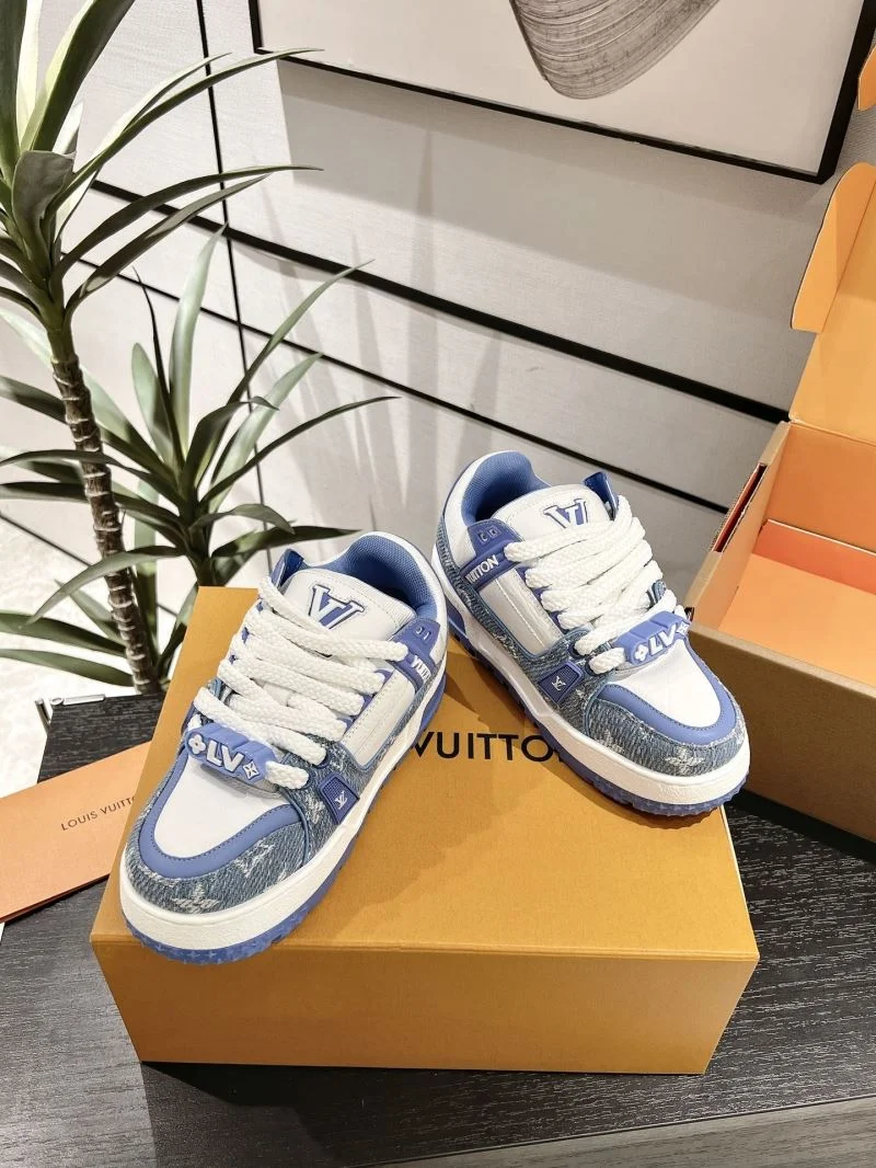Stylish Louis Vuitton Trainer Sneaker 31680
