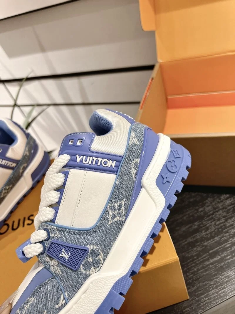 Stylish Louis Vuitton Trainer Sneaker 31680