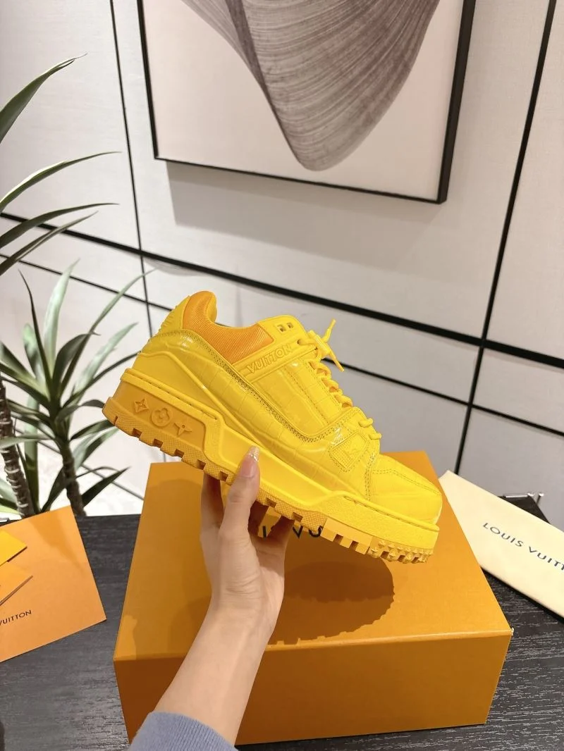 Louis Vuitton Trainer Sneaker Soft 31679