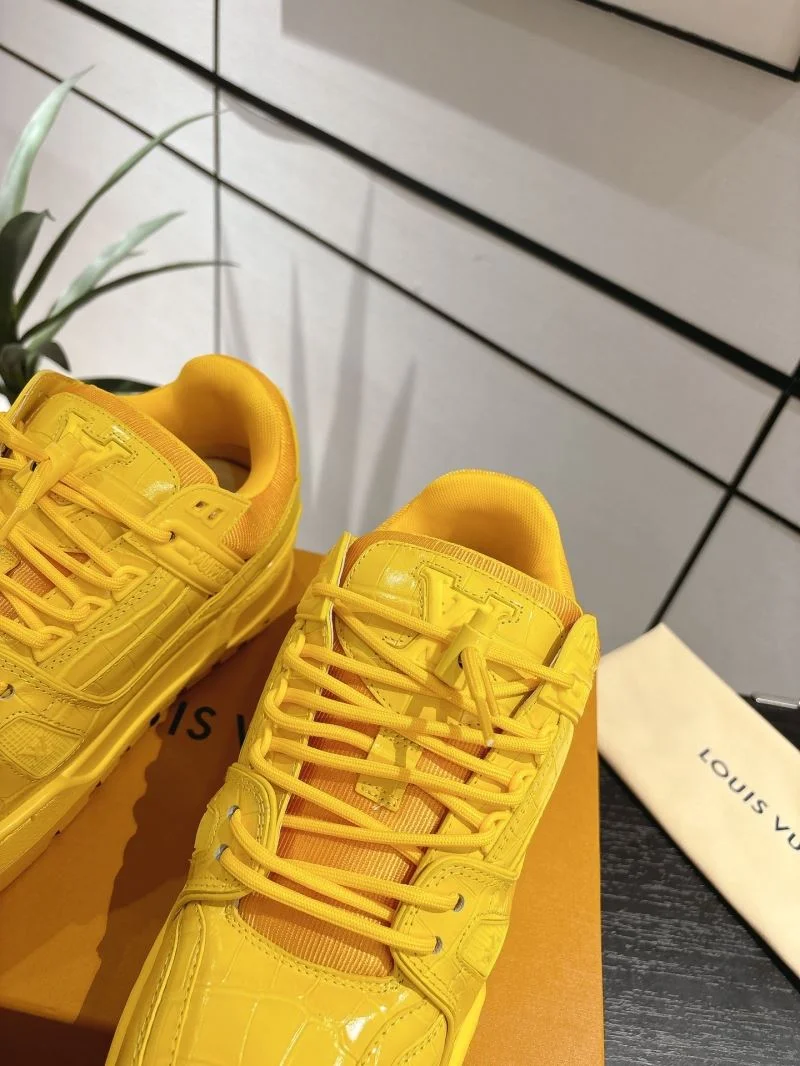 Louis Vuitton Trainer Sneaker Soft 31679