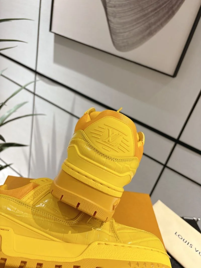Louis Vuitton Trainer Sneaker Soft 31679