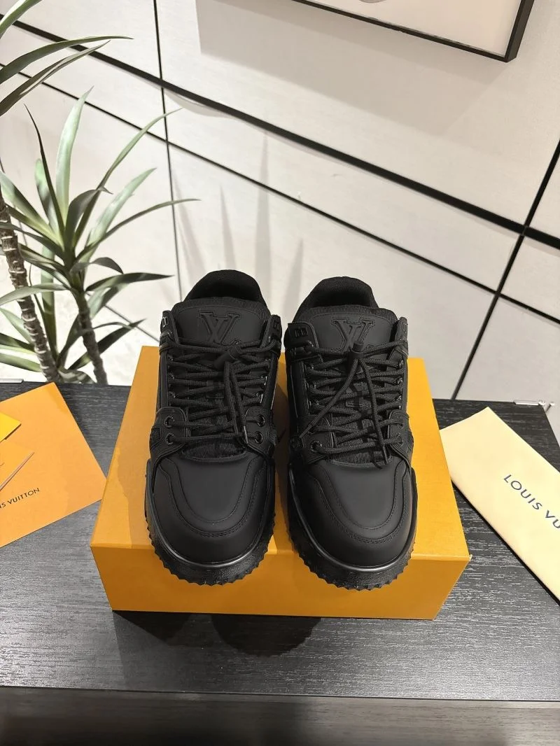 Louis Vuitton Trainer Sneaker Bright 31670