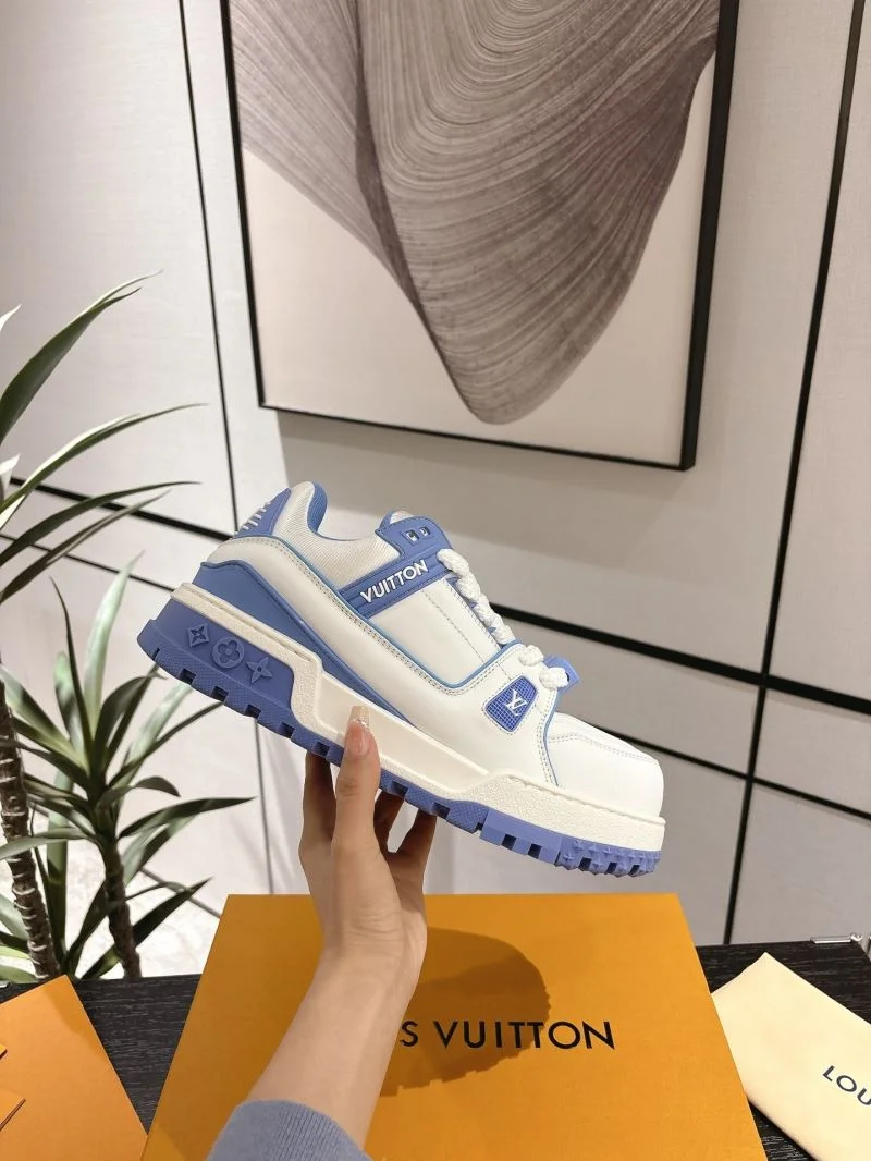 Louis Vuitton Trainer Sneaker Vibrant 31659