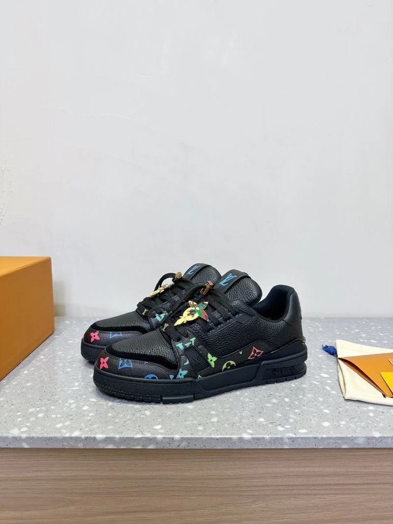 Trendsetting Louis Vuitton Trainer Sneaker 31674