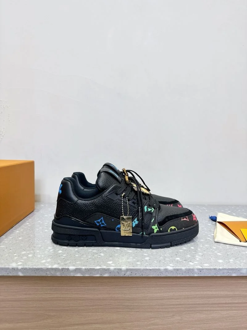 Trendsetting Louis Vuitton Trainer Sneaker 31674