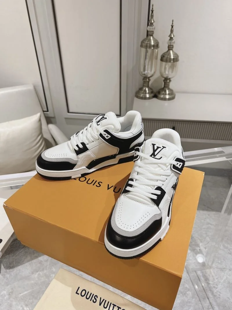 Classic Louis Vuitton Trainer Sneaker 31655
