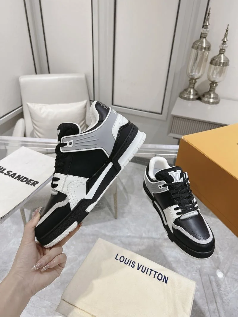 Louis Vuitton Trainer Sneaker Original 31657