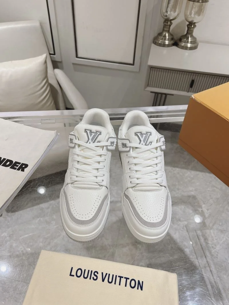 Louis Vuitton Trainer Sneaker Unique 31671