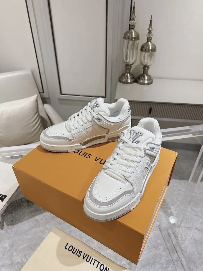 Louis Vuitton Trainer Sneaker Unique 31671