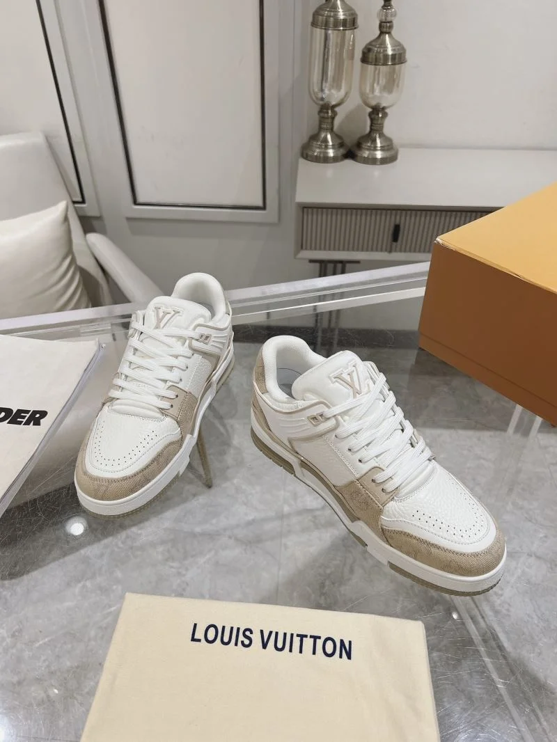 MultiPurpose Louis Vuitton Trainer Sneaker 31653