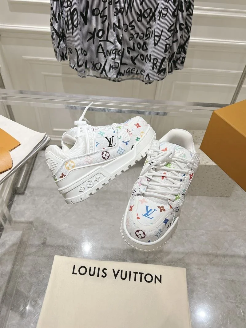 Bright Louis Vuitton Trainer Sneaker 31663