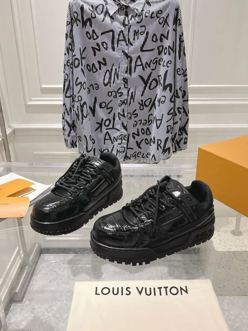 Louis Vuitton Trainer Sneaker ZipUp 31672