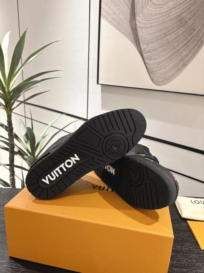 WrinkleFree Louis Vuitton Trainer Sneaker 31666