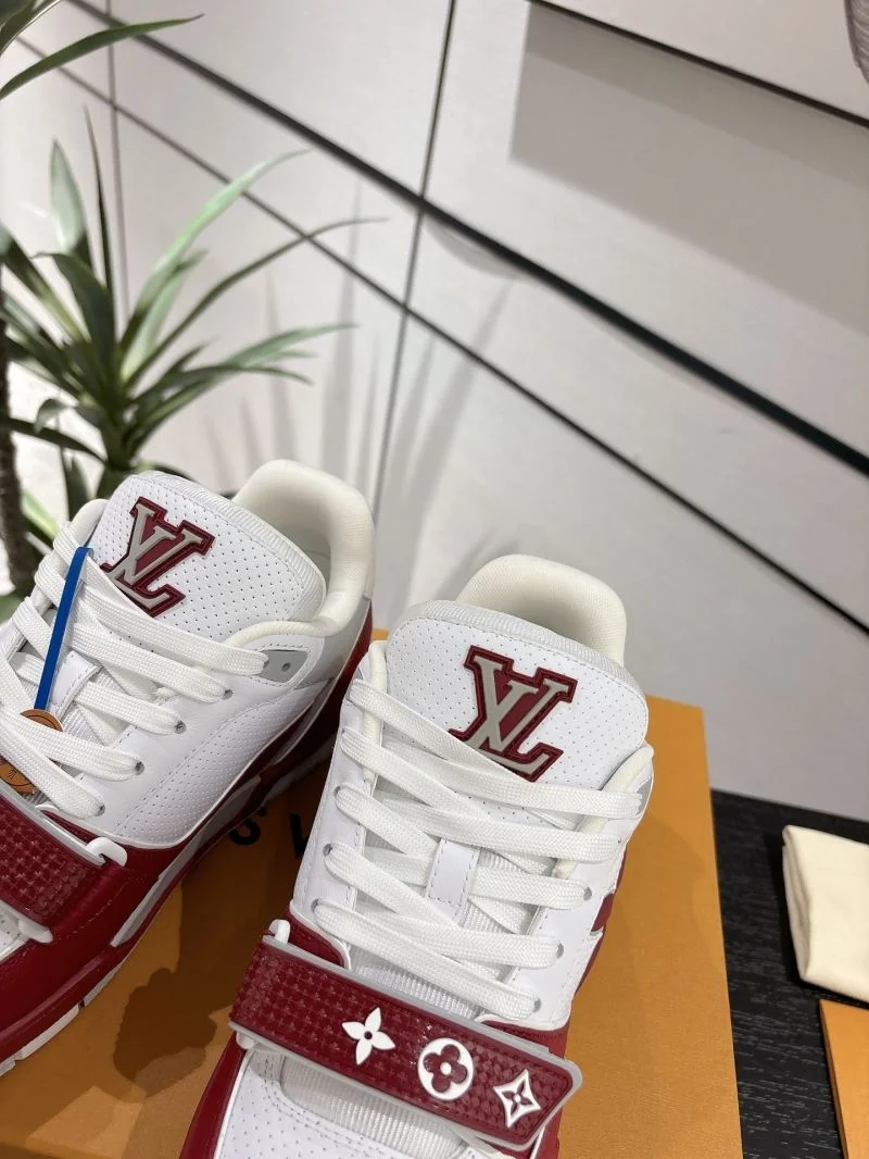 Durable Louis Vuitton Trainer Sneaker 31667