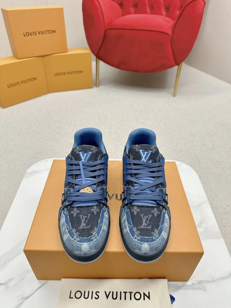 Louis Vuitton Trainer Sneaker Refined 31648