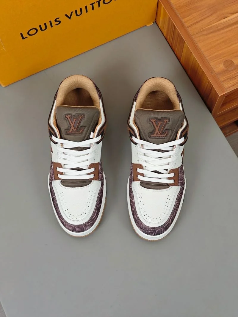 Stretchable Louis Vuitton Trainer Sneaker 32561