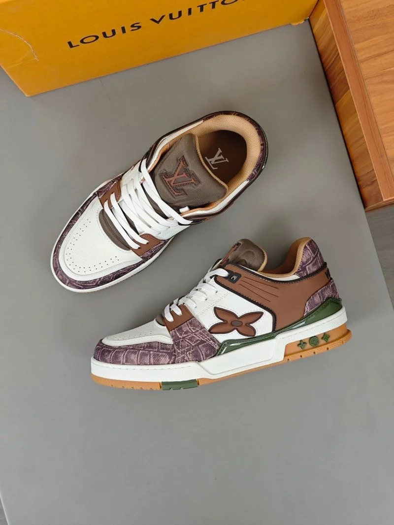 Stretchable Louis Vuitton Trainer Sneaker 32561