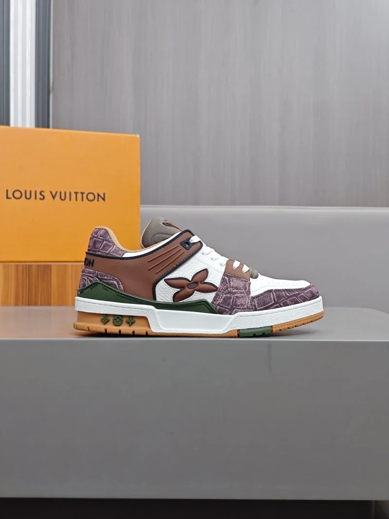 Stretchable Louis Vuitton Trainer Sneaker 32561